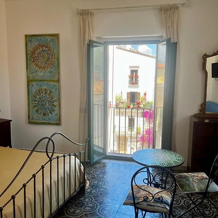 Casa Cardi Apartment Sperlonga Ngoại thất bức ảnh